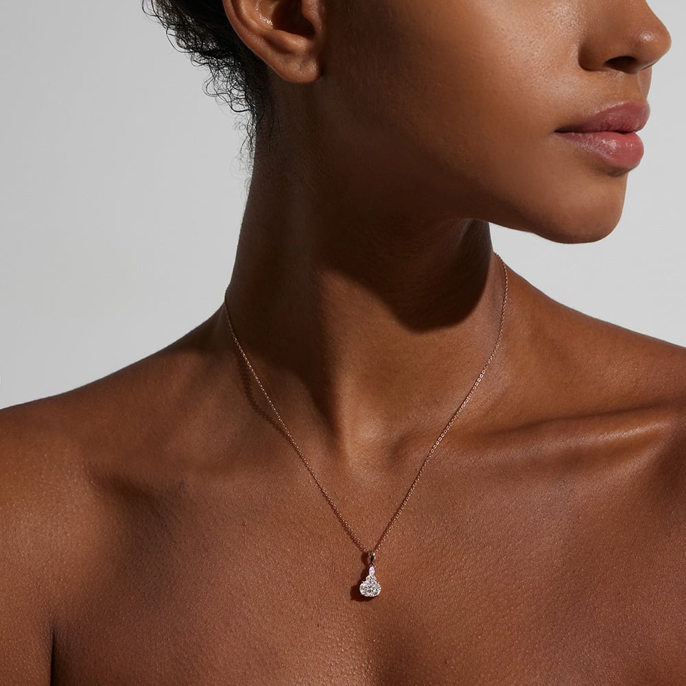 1.13 CT Oval Diamond Cluster Pendant Necklace in Solid Gold 5