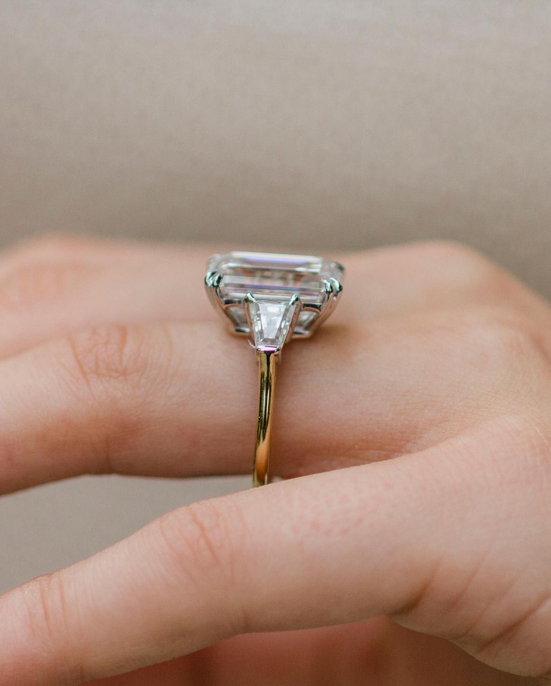 7.2 CT Emerald Moissanite 3-Stones Moissanite Engagement Ring (US Size 5.5 Ready To Ship)