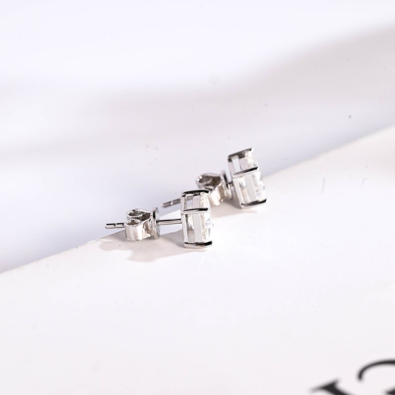 0.70 TCW Princess Cut Moissanite Stud Earrings in Gold 9