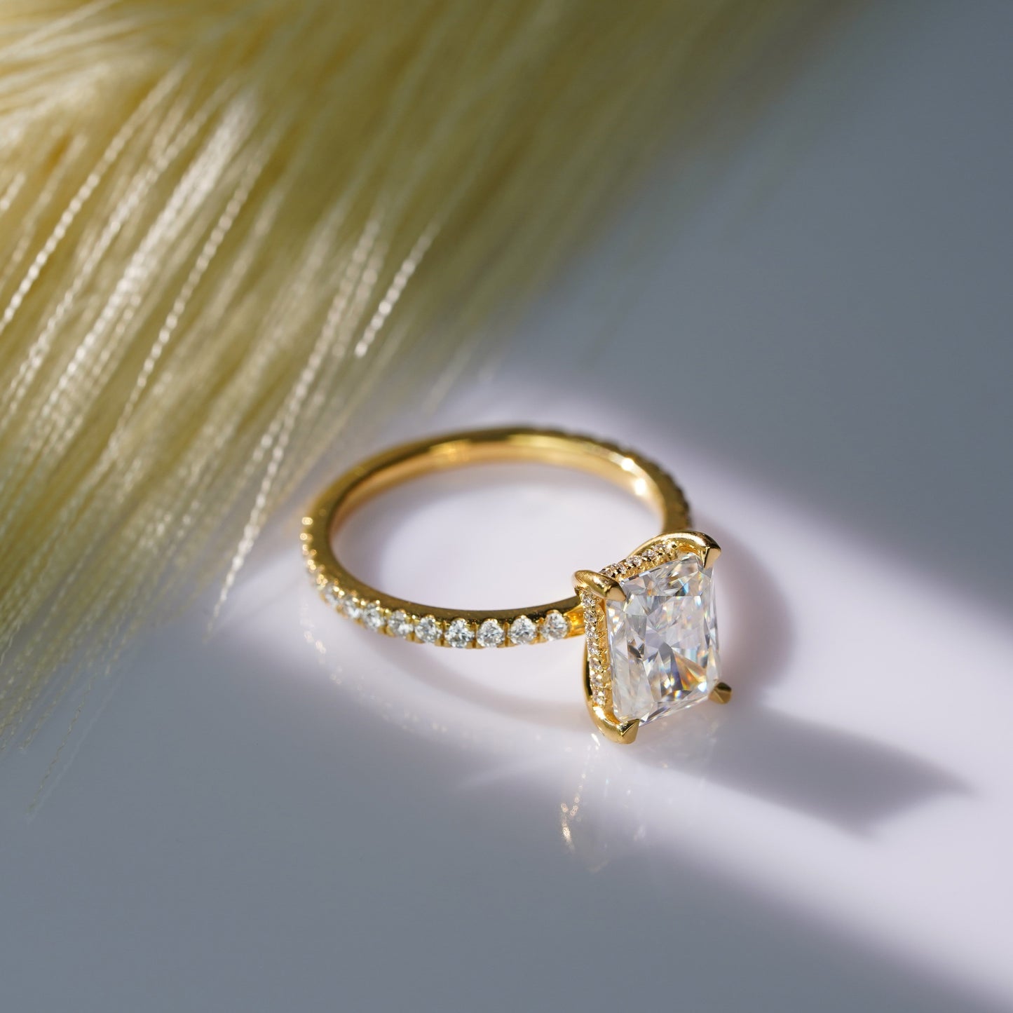 Oval Solitaire Engagement Ring – 2 CT Lab Grown Diamond