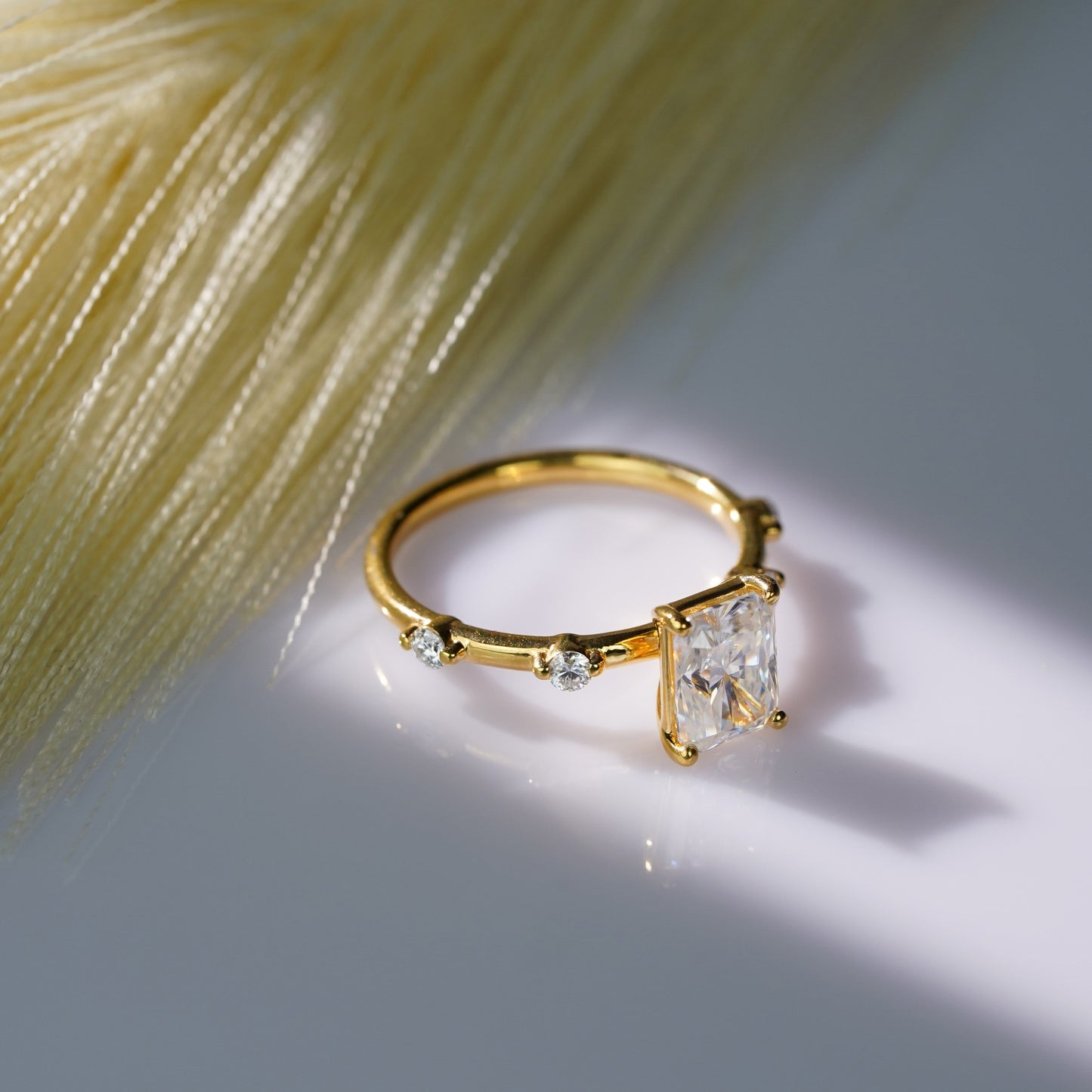 Oval Solitaire Engagement Ring – 2 CT Lab Grown Diamond