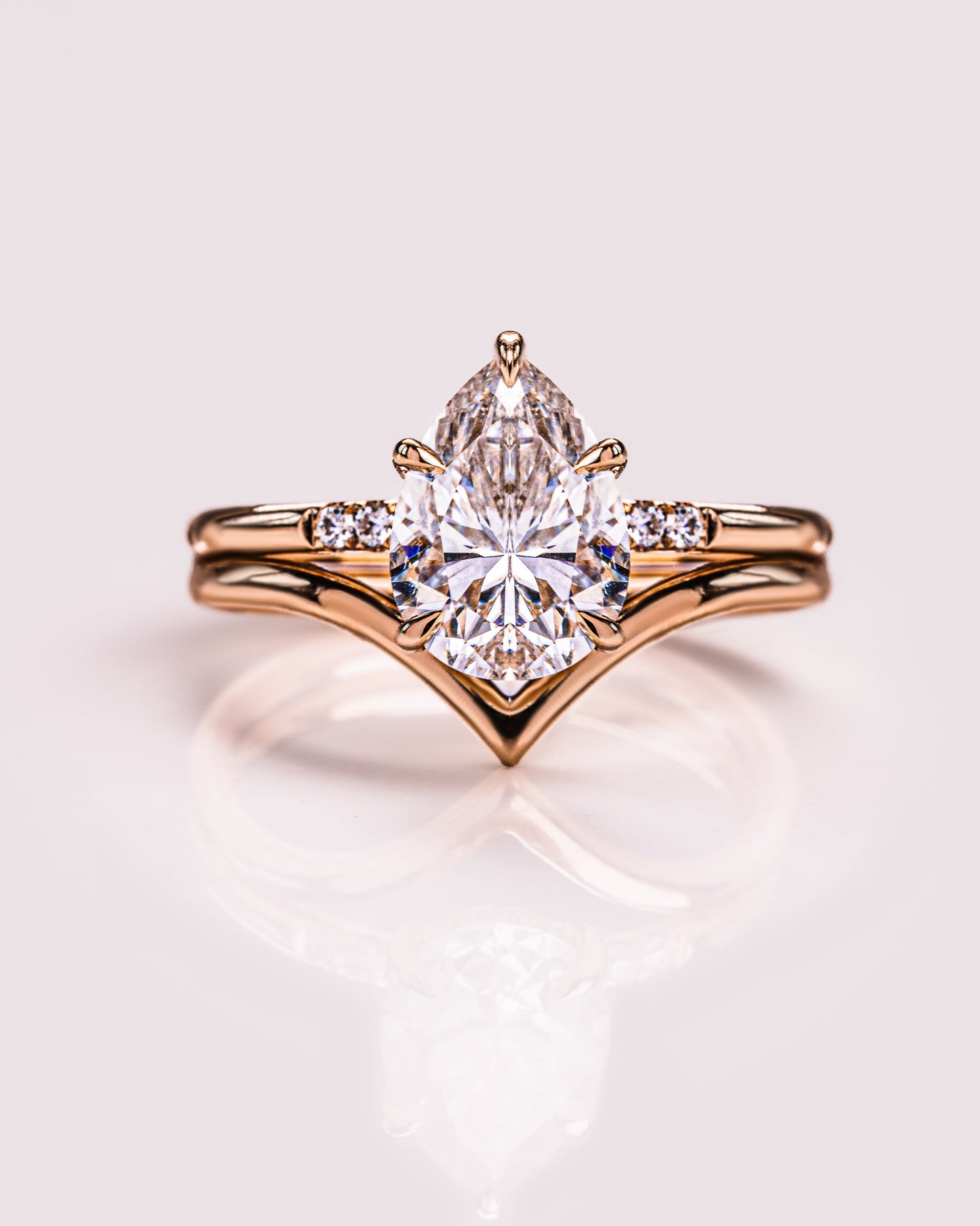 V-Shaped Classic Curved Wedding Band