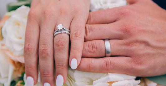 How to Choose the Perfect Wedding Ring for Fall and Winter Weddings