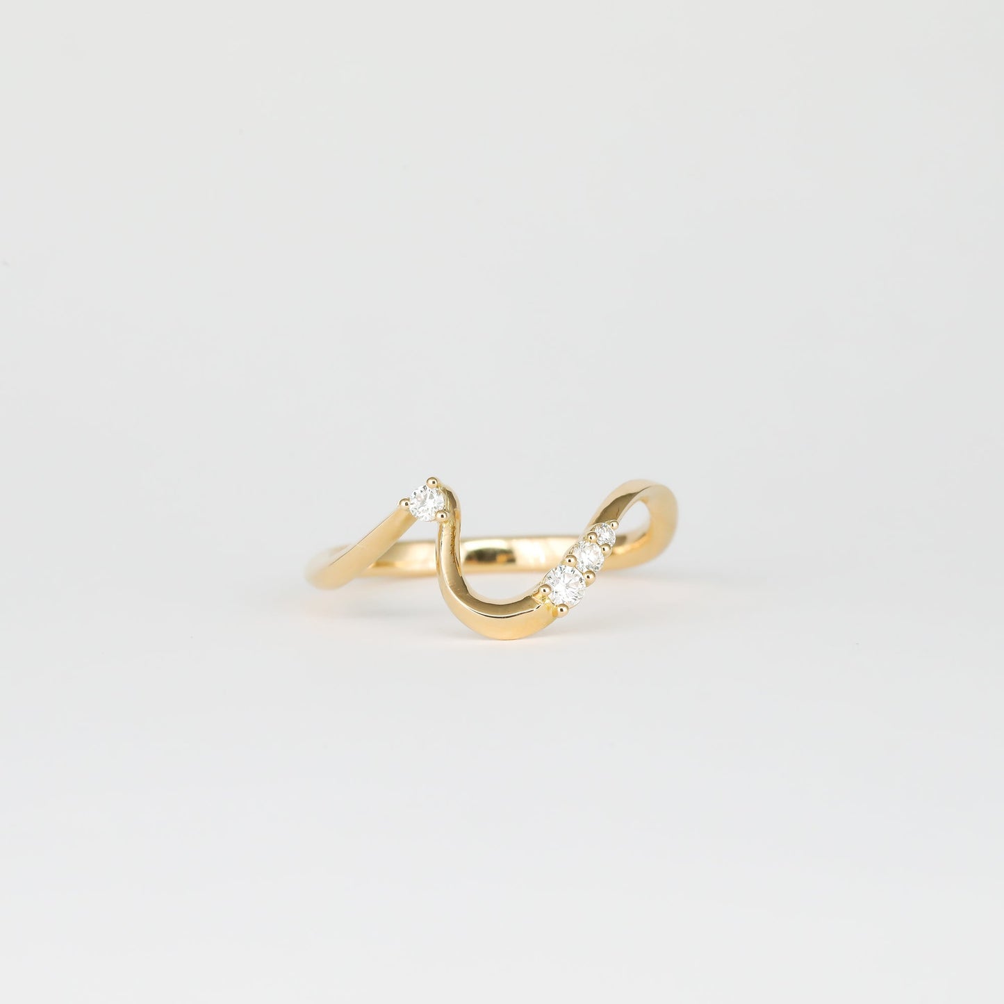 0.11 TCW Round Stones Waved Lab Grown Diamond Wedding Band