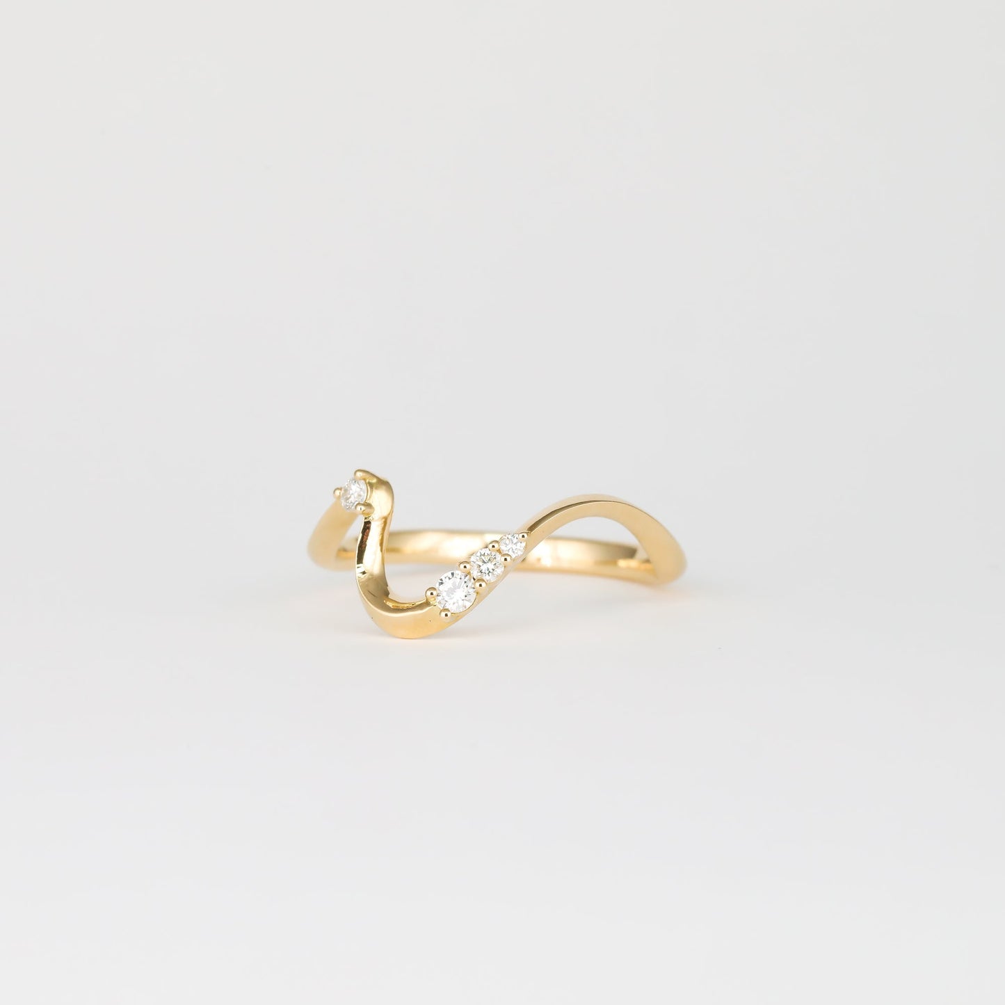 0.11 TCW Round Stones Waved Lab Grown Diamond Wedding Band