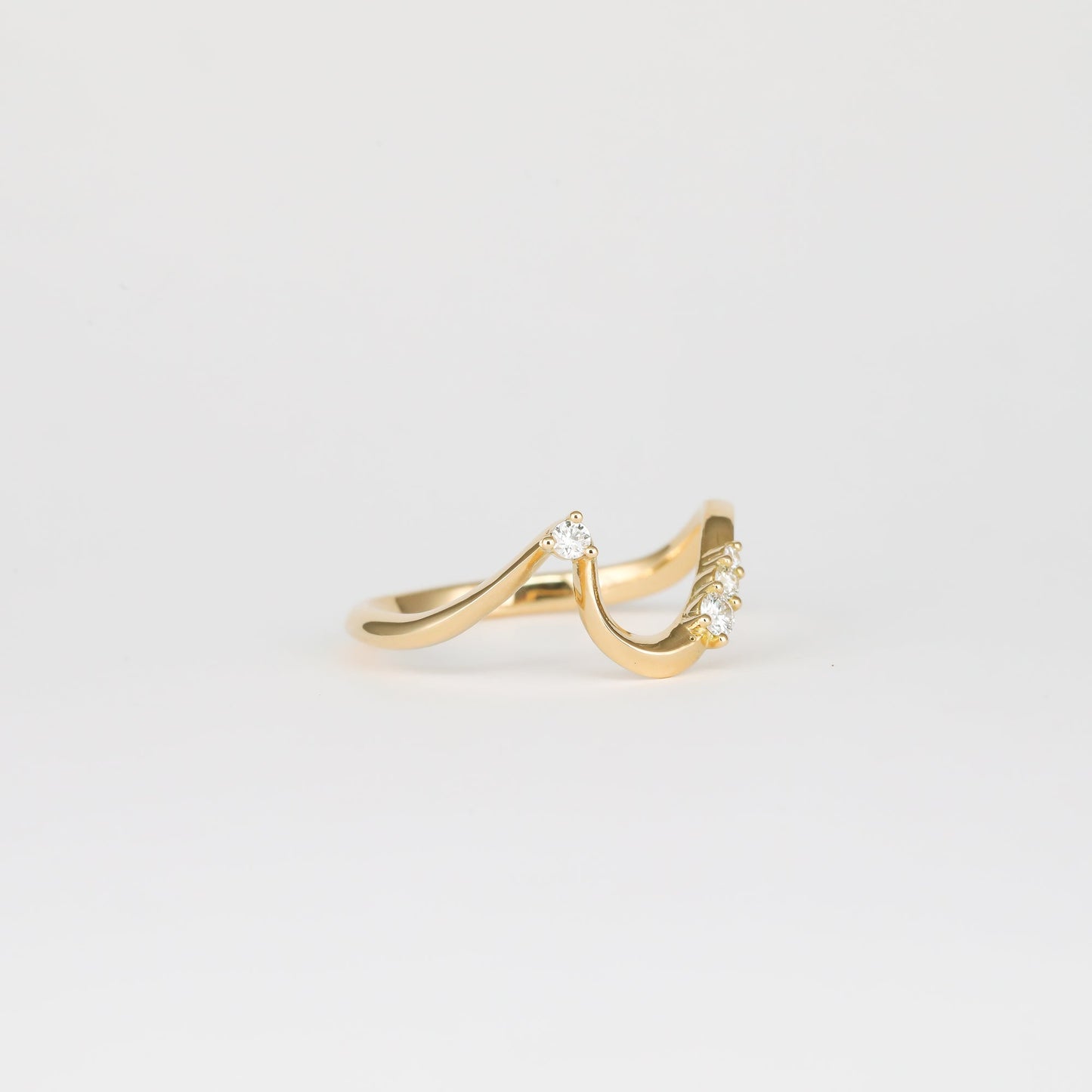 0.11 TCW Round Stones Waved Lab Grown Diamond Wedding Band