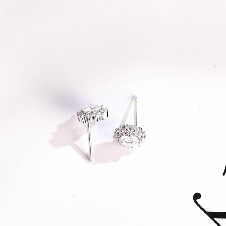 1.20 TCW Round Cut Moissanite Halo Stud Earrings in Gold 7