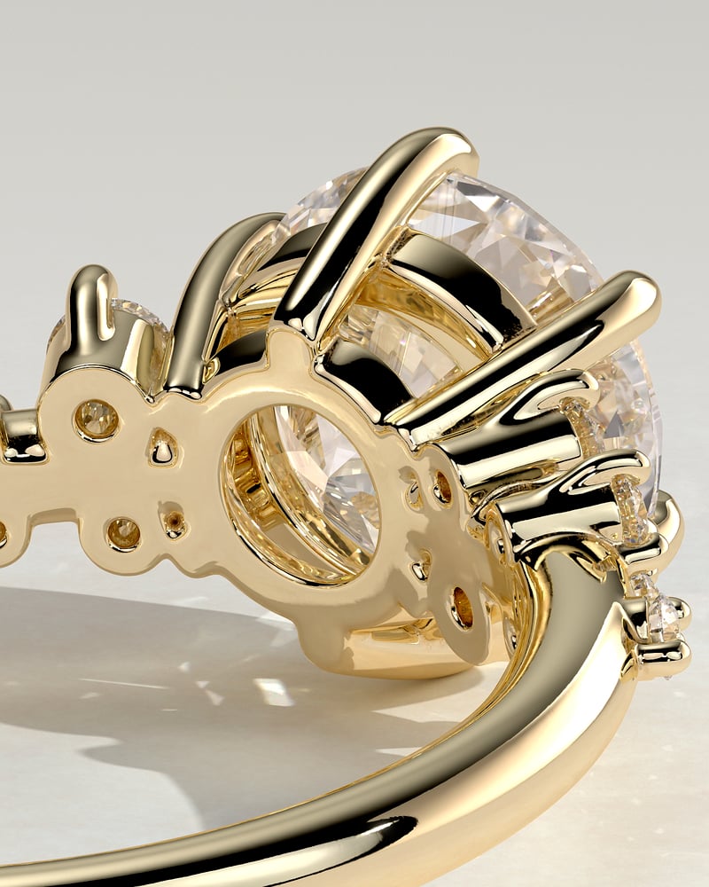 2 CT Round Cut Cluster Styled Lab Grown Diamond Engagement Ring