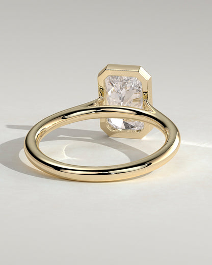 Round Halo, Pave & Split Shank Engagement Ring – 1.93 CT Lab Grown Diamond