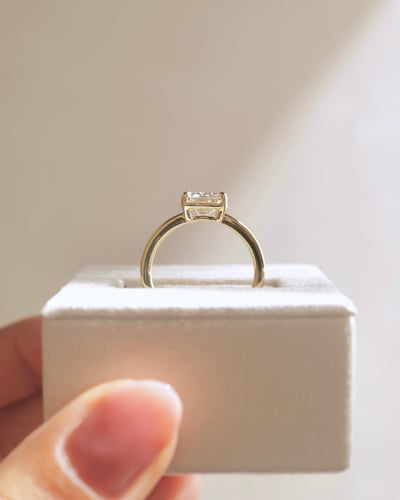 2 CT Emerald Cut Solitaire Setting Lab Grown Diamond Engagement Ring