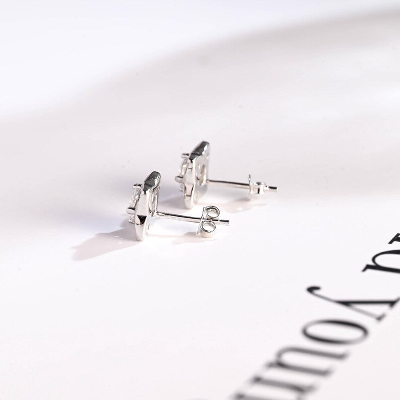 0.40 TCW Round Cut Moissanite Clover Leaf Stud Earrings in Gold 8