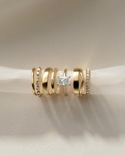 2 CT Radiant Cut Lab Grown Diamond Engagement Ring In Hidden Halo Style