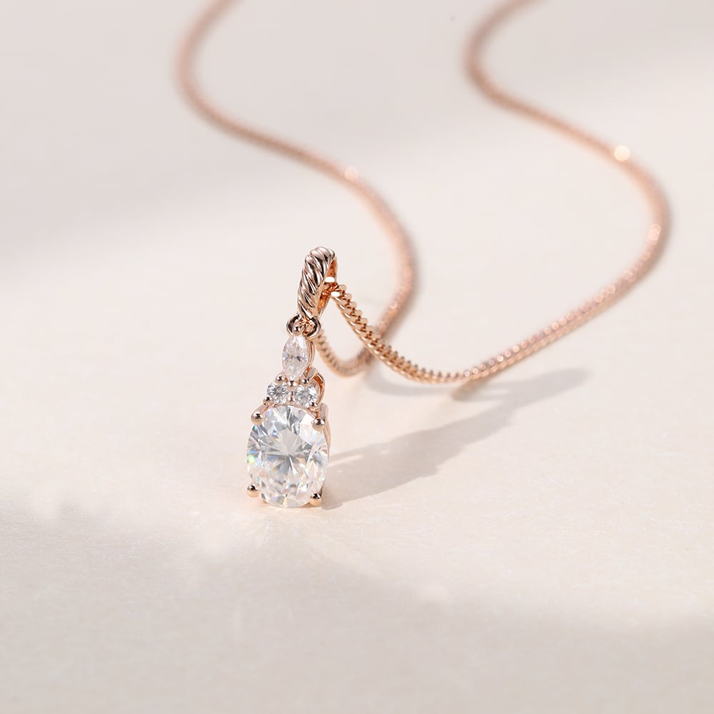 1.05 CT Oval Moissanite Diamond Cluster Pendant Necklace in Solid Gold 2