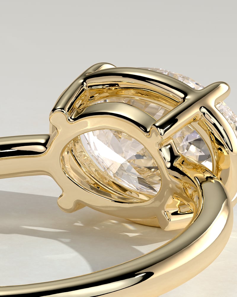 2 CT Oval Cut Bezel-Solitaire Lab Grown Diamond Engagement Ring For Women