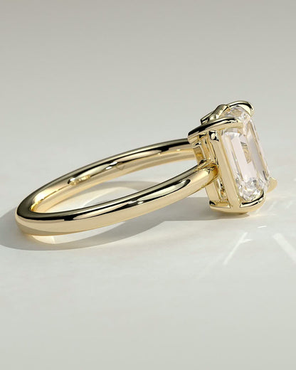 2 CT Emerald Cut Solitaire Setting Lab Grown Diamond Engagement Ring