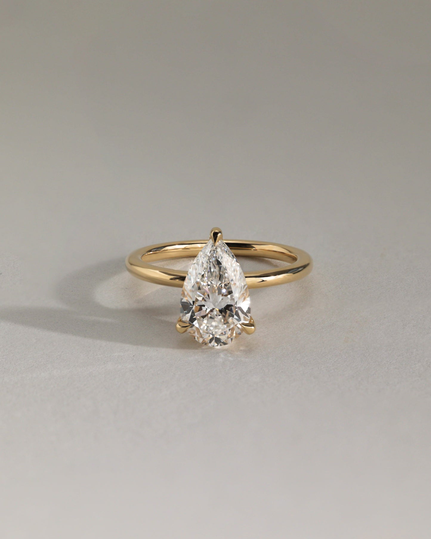 2.0 CT Pear Cut Solitaire Setting Lab Grown Diamond Engagement Ring