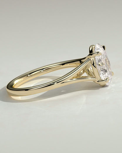 2 CT Oval Shaped Split Shank Lab Grown Diamond Engagement Ring