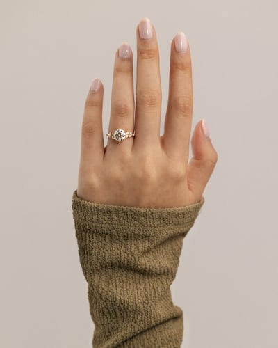 2 CT Round Cut Cluster Styled Lab Grown Diamond Engagement Ring