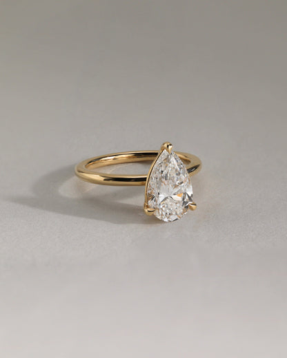 2.0 CT Pear Cut Solitaire Setting Lab Grown Diamond Engagement Ring