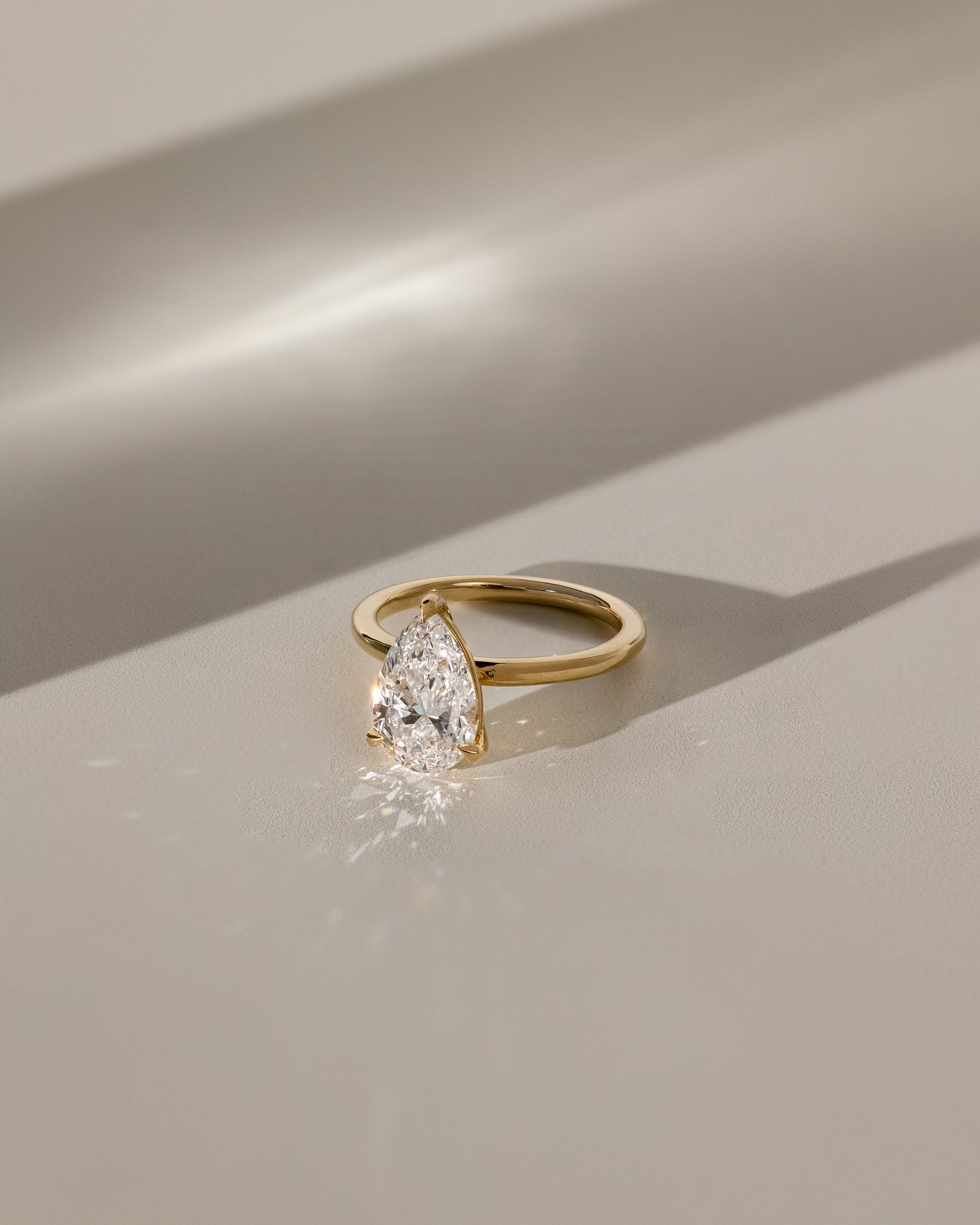 2.0 CT Pear Cut Solitaire Setting Lab Grown Diamond Engagement Ring