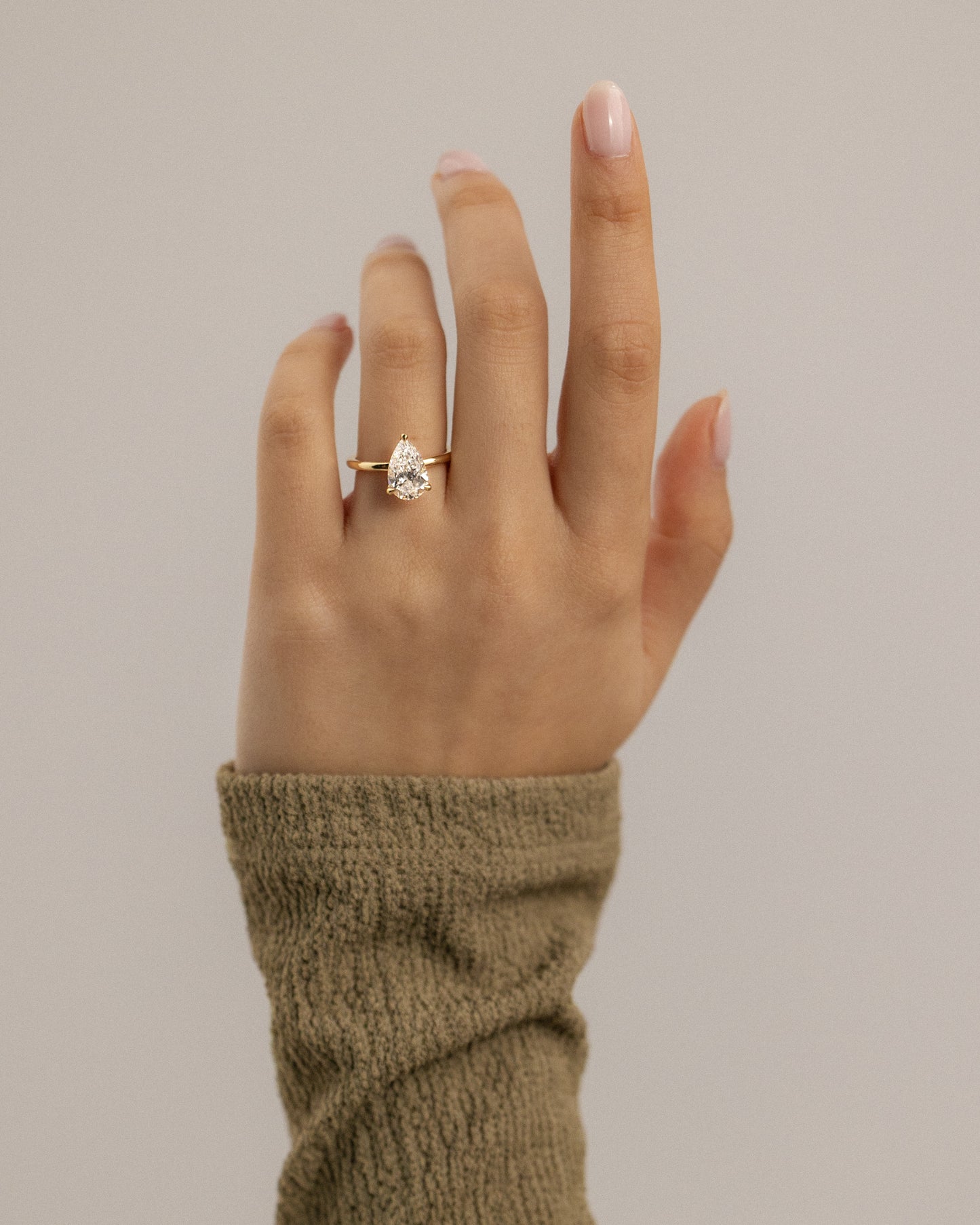 2.0 CT Pear Cut Solitaire Setting Lab Grown Diamond Engagement Ring