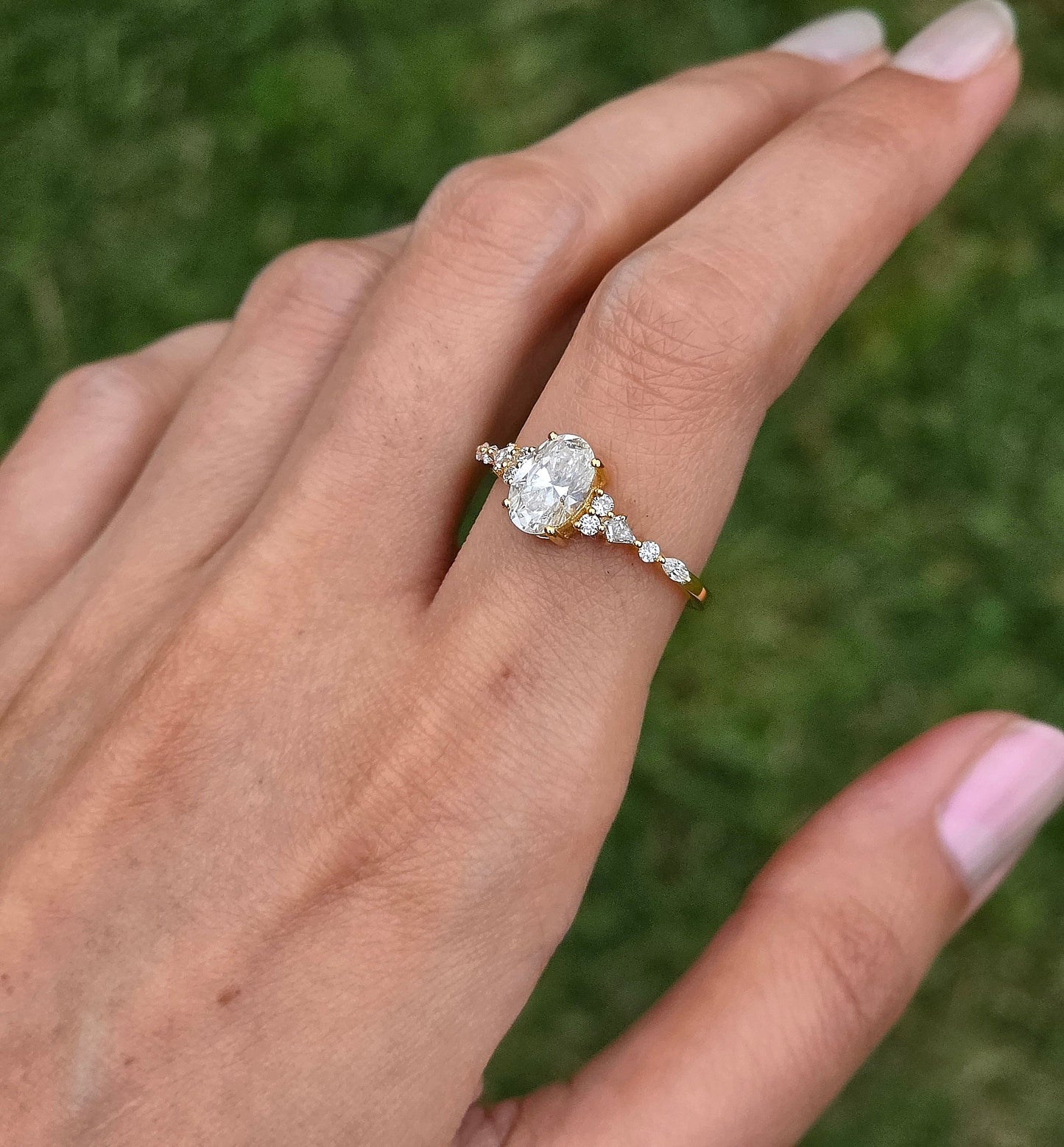 1 CT Oval Cluster Styled Lab Grown Diamond Engagement Ring