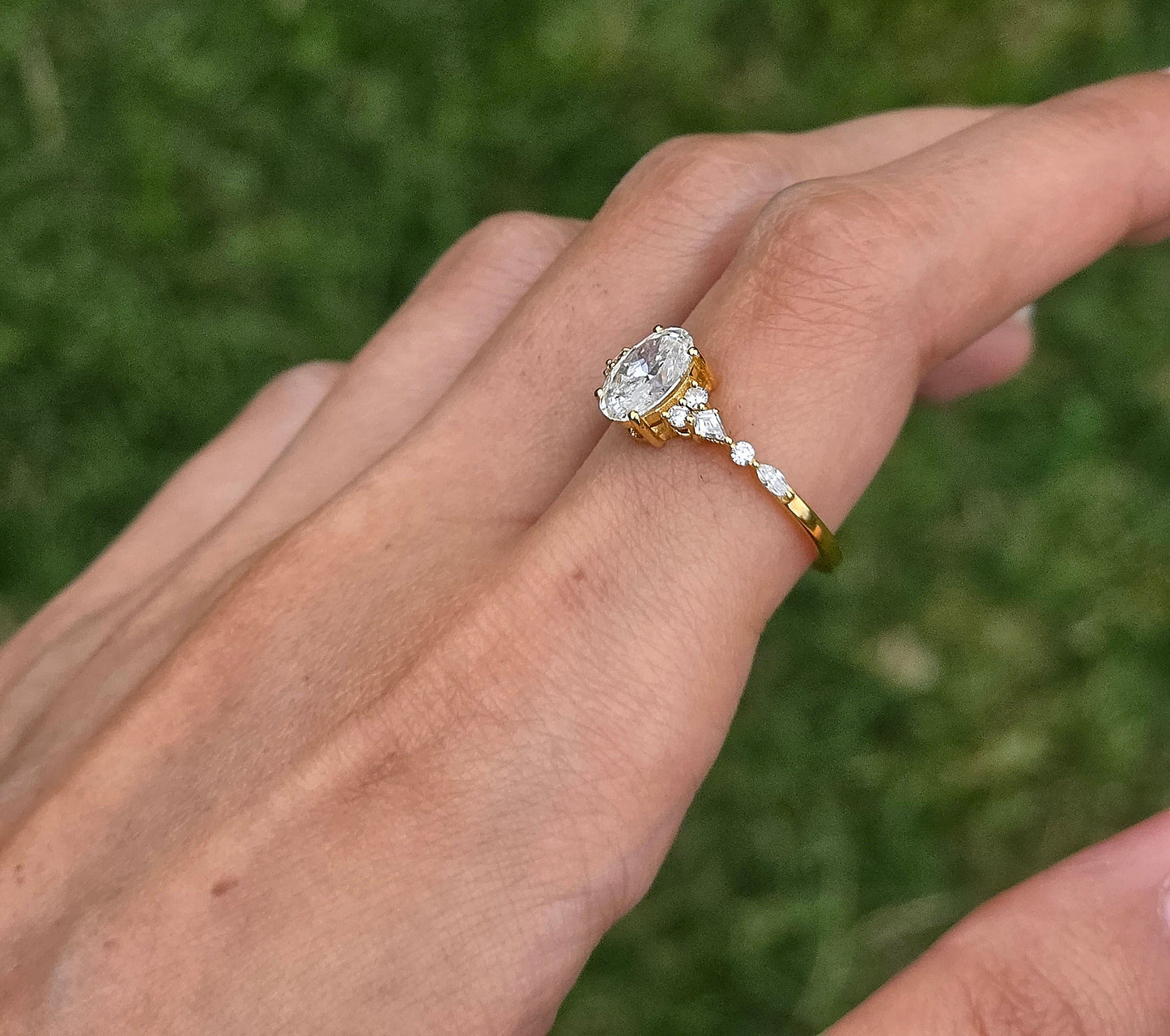 1 CT Oval Cluster Styled Lab Grown Diamond Engagement Ring