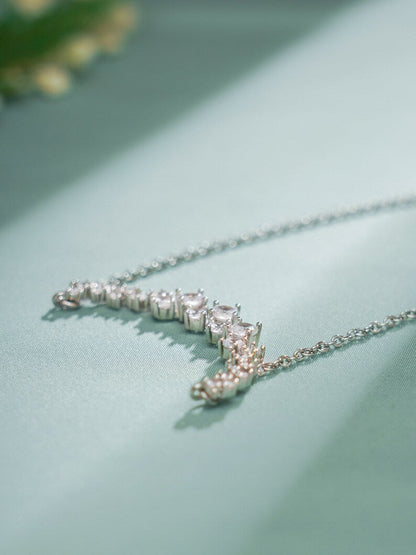 0.40 TCW Round Moissanite Diamond Cluster Pendant Necklace in Solid Gold 5