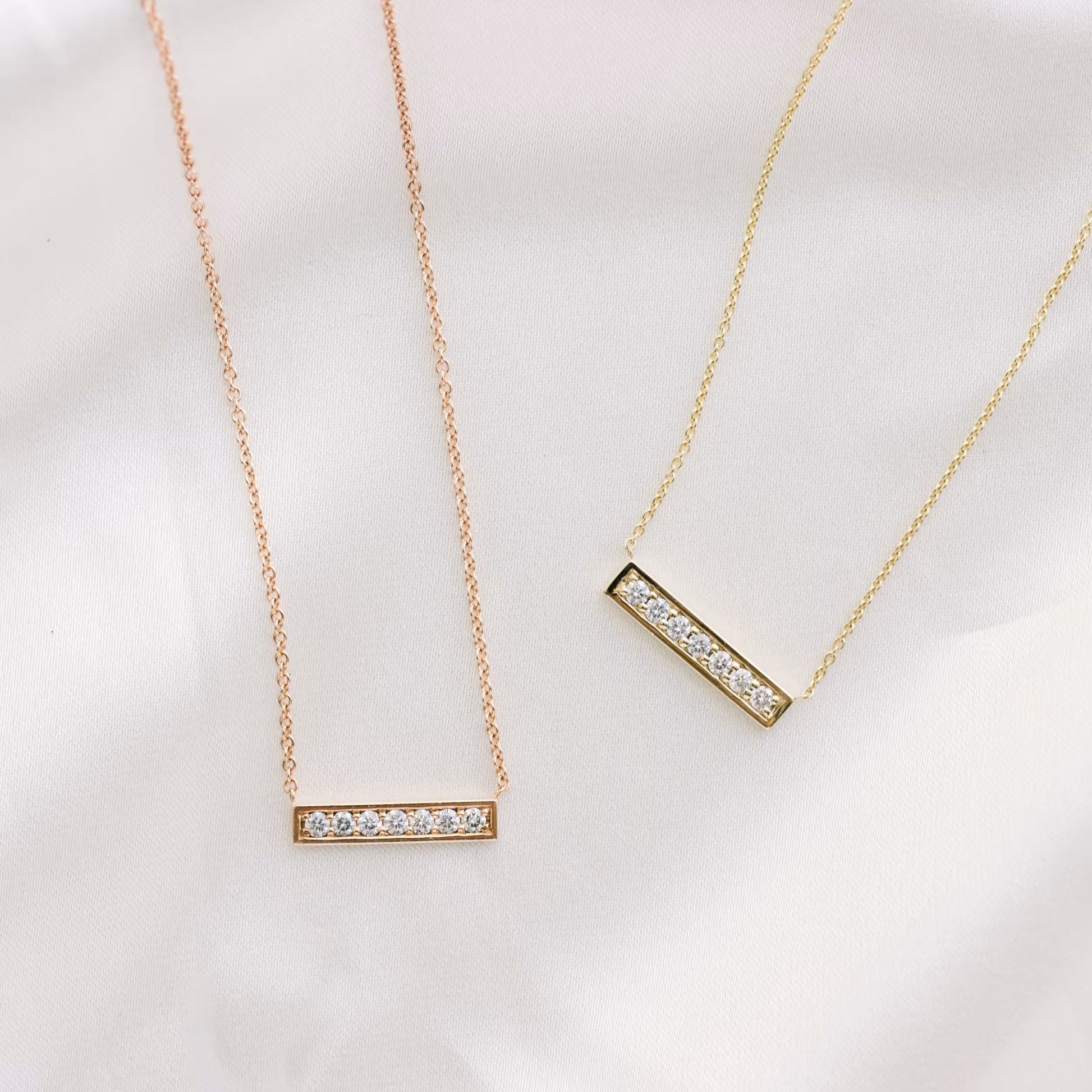 0.30 TCW Round Moissanite Diamond Bar Pendant Necklace in Solid Gold 8