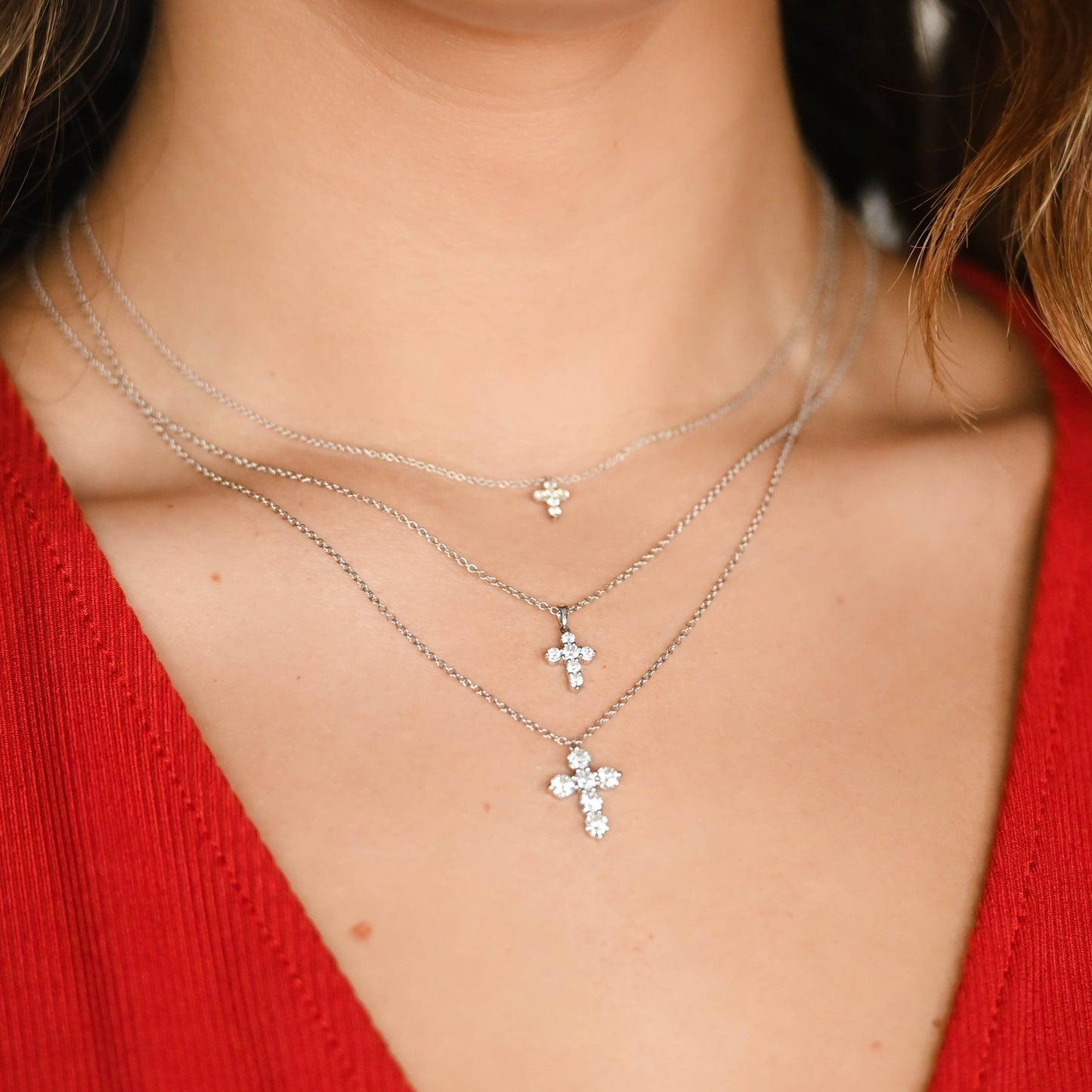 0.50 TCW Round Cut Moissanite Diamond Cross Pendant Necklace in Solid Gold 7