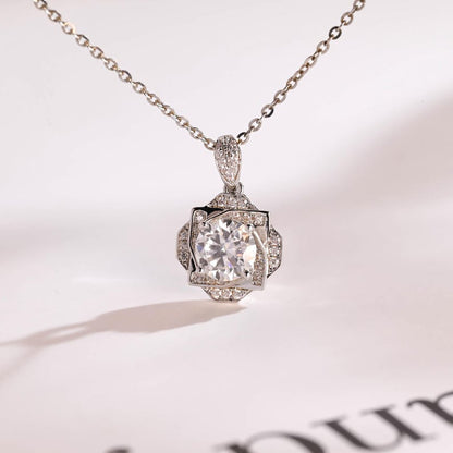 0.50 CT Round Moissanite Diamond Floral Pendant Necklace in Solid Gold 2