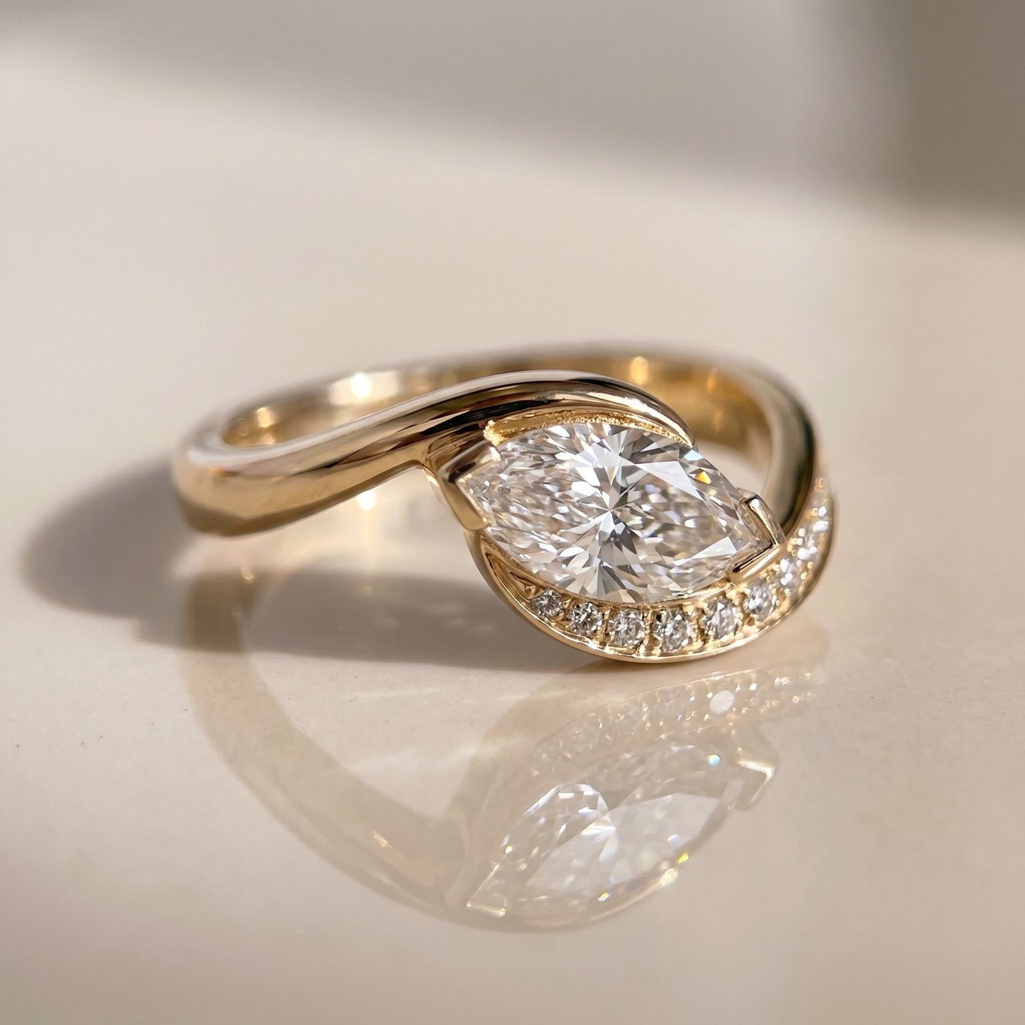 Oval Solitaire Engagement Ring – 2 CT Lab Grown Diamond