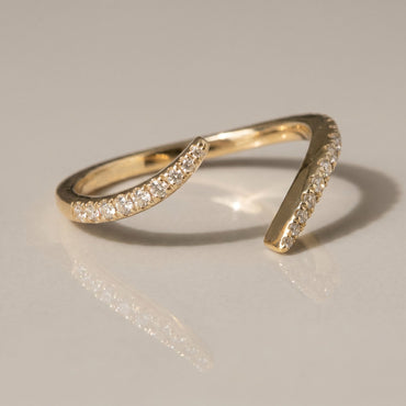 0.13 TCW Round Twisted DEF/VVS Lab Grown Diamond Wedding Band