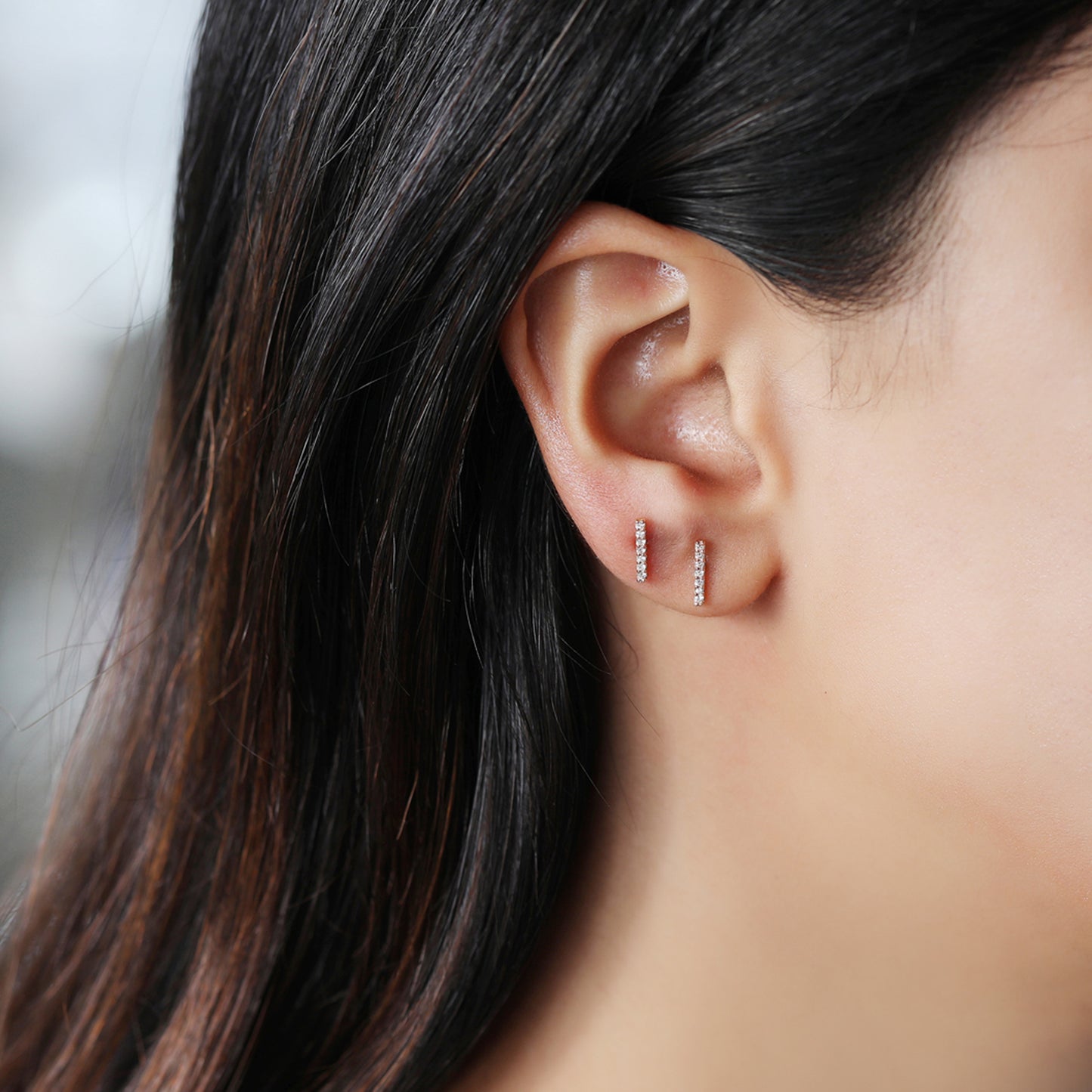 0.30 TCW Round Cut Moissanite Bar Stud Earrings in Gold 9