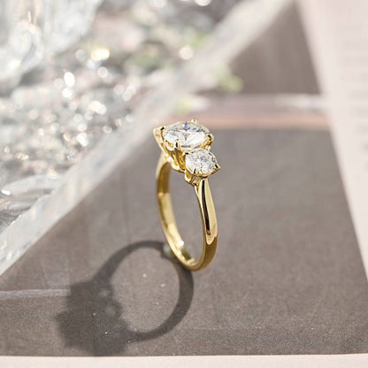 Stunning 3.0 CT Round Moissanite Engagement Ring with 3 Stones Design 9