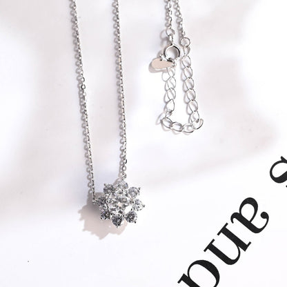 0.50 TCW Round Moissanite Diamond Halo Pendant Necklace in Solid Gold 7