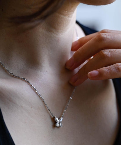 0.30 TCW Round & Marquise Moissanite Diamond Leaf Pendant Necklace in Solid Gold 5