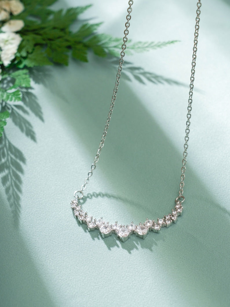 0.40 TCW Round Moissanite Diamond Cluster Pendant Necklace in Solid Gold 1