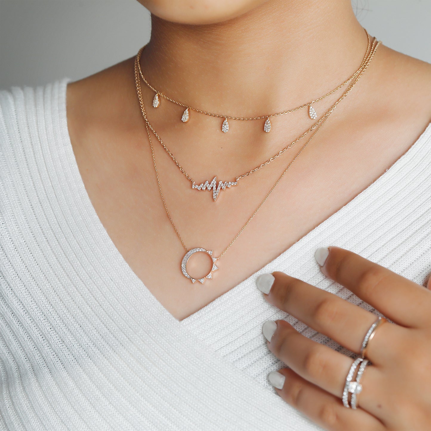 0.23 TCW Round Moissanite Diamond Pendant Necklace in Solid Gold 1