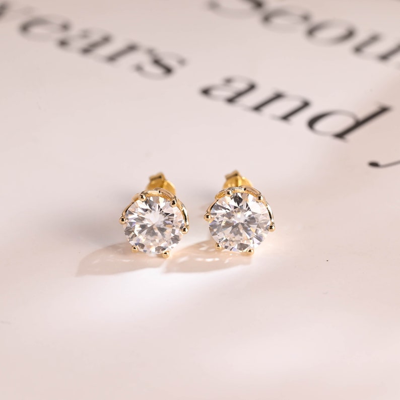 1.0 TCW Round Cut Moissanite Stud Earrings in Gold 8