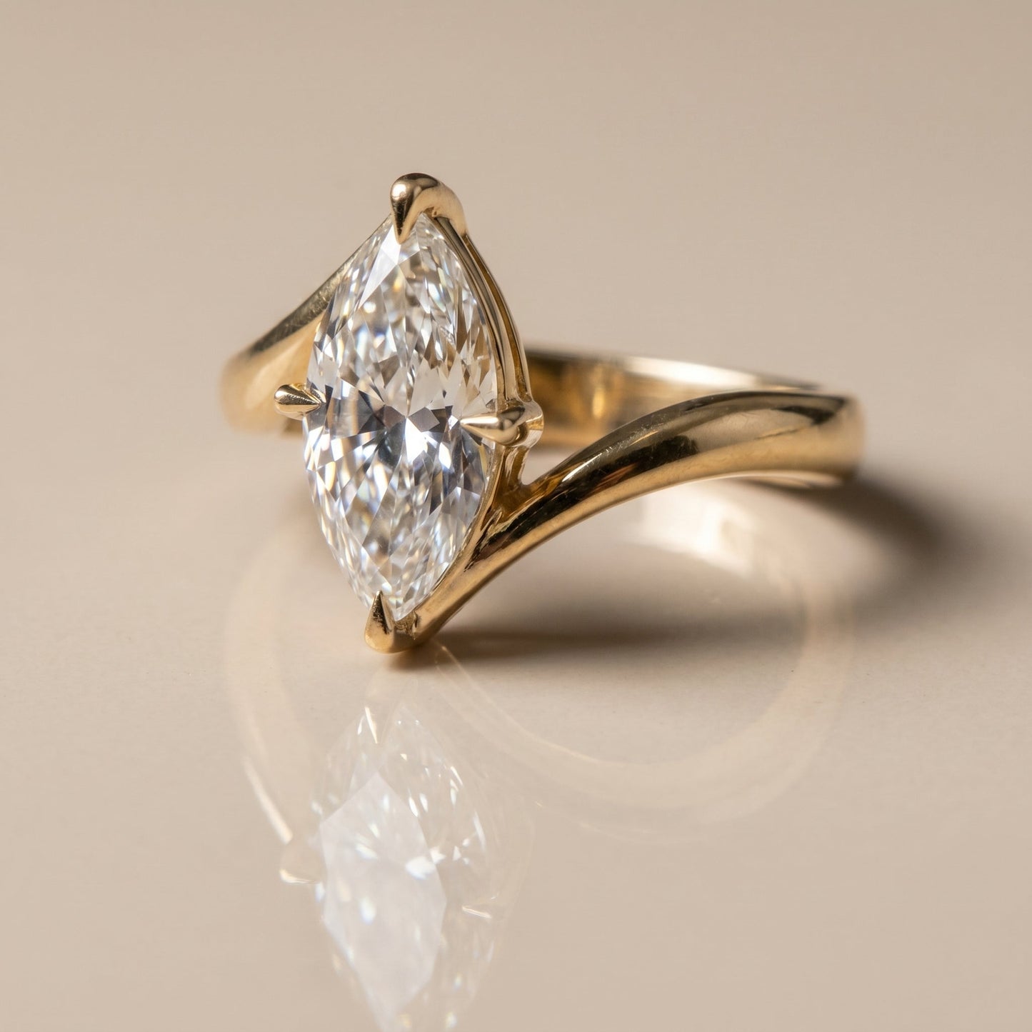 Oval Solitaire Engagement Ring – 2 CT Lab Grown Diamond