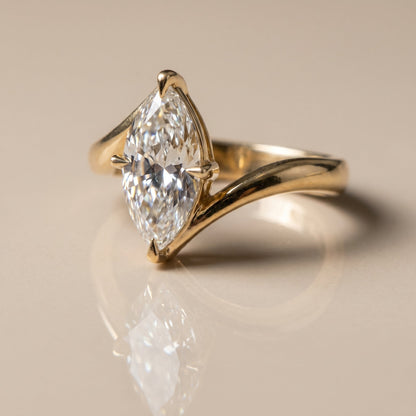 Oval Solitaire Engagement Ring – 2 CT Lab Grown Diamond