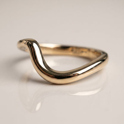 0.13 TCW Round Twisted DEF/VVS Lab Grown Diamond Wedding Band