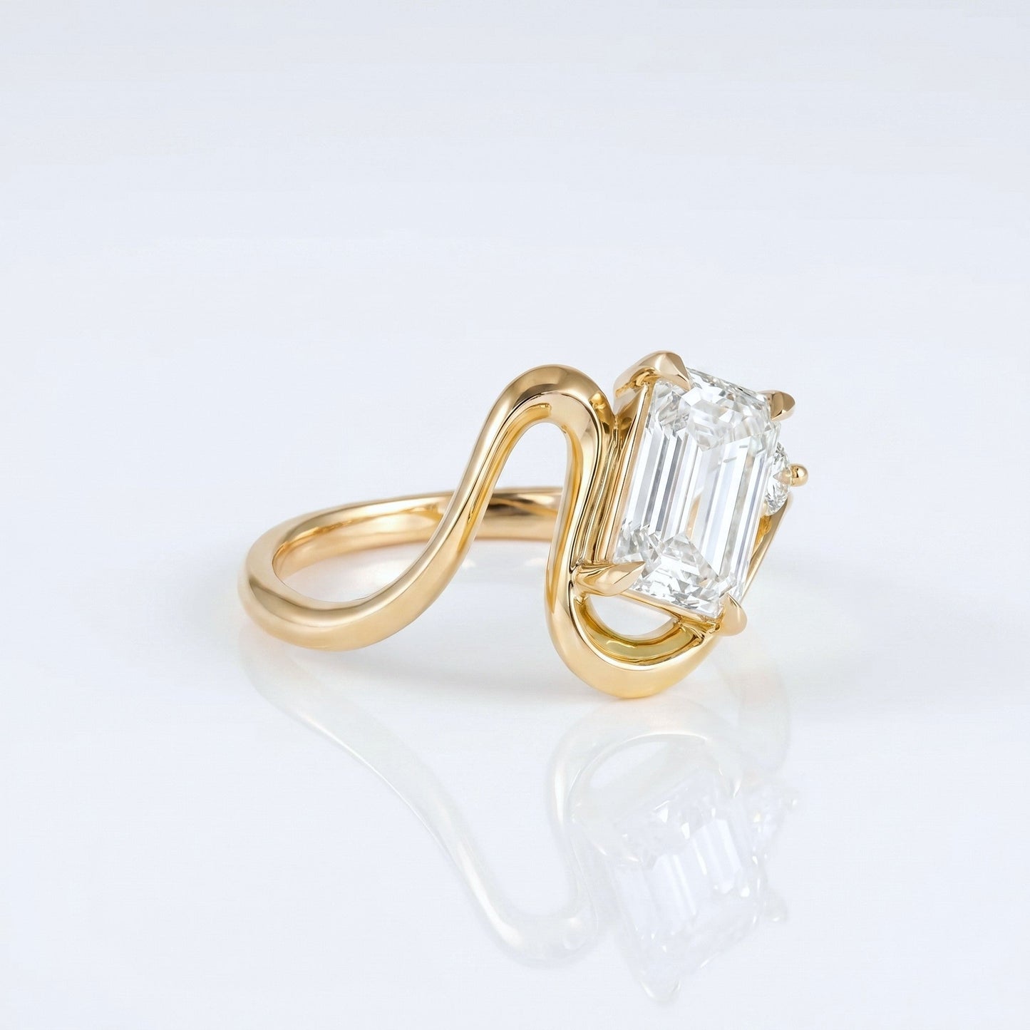 Marquise Swirl Solitaire Engagement Ring – 1 CT Lab Grown Diamond