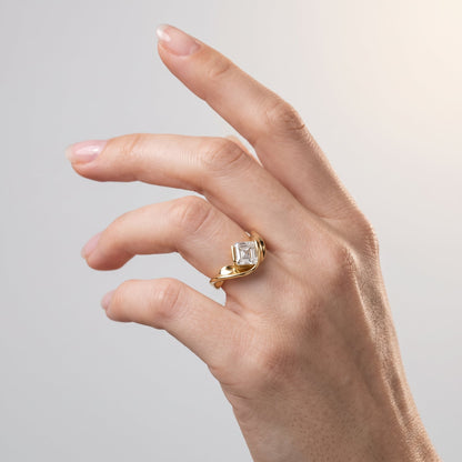 Marquise Swirl Solitaire Engagement Ring – 1 CT Lab Grown Diamond