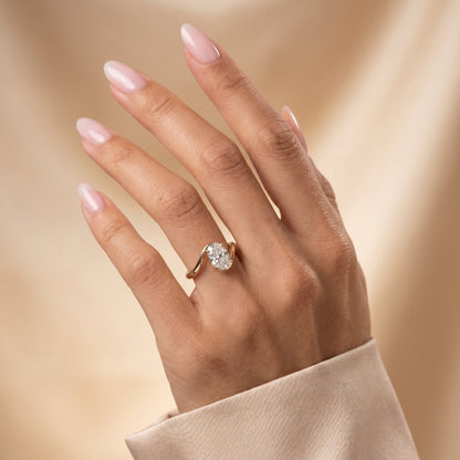 Oval Solitaire Engagement Ring – 2 CT Lab Grown Diamond