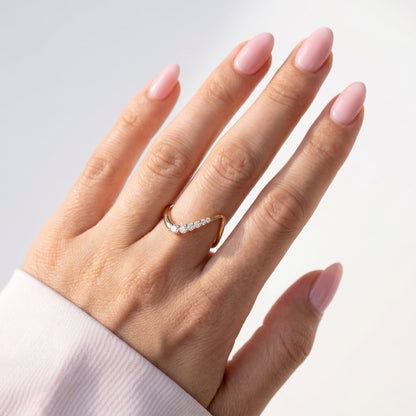 0.13 TCW Round Twisted DEF/VVS Lab Grown Diamond Wedding Band