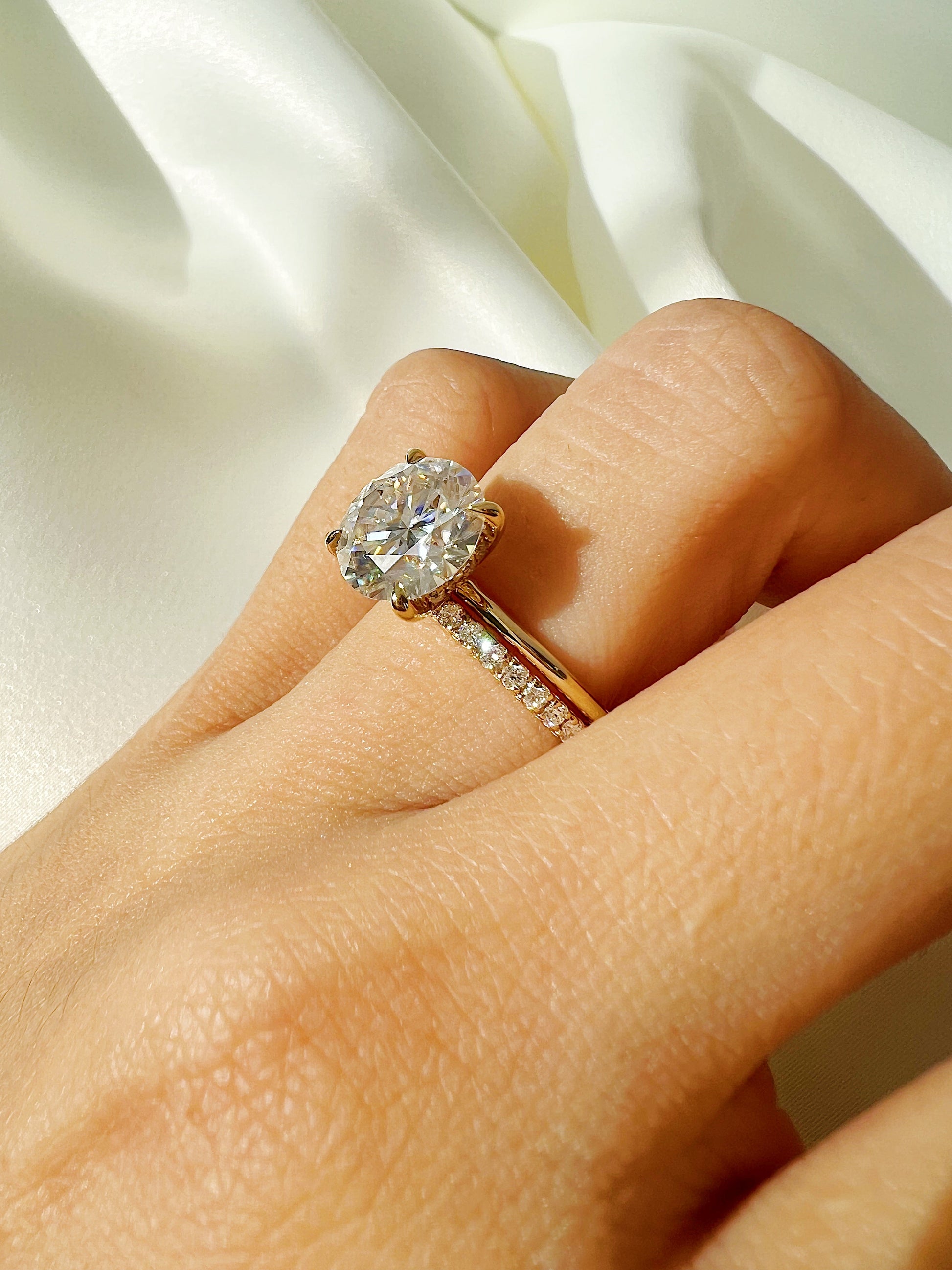 0.25 TCW Round Shaped Half Eternity Lab Grown Diamond Wedding Band