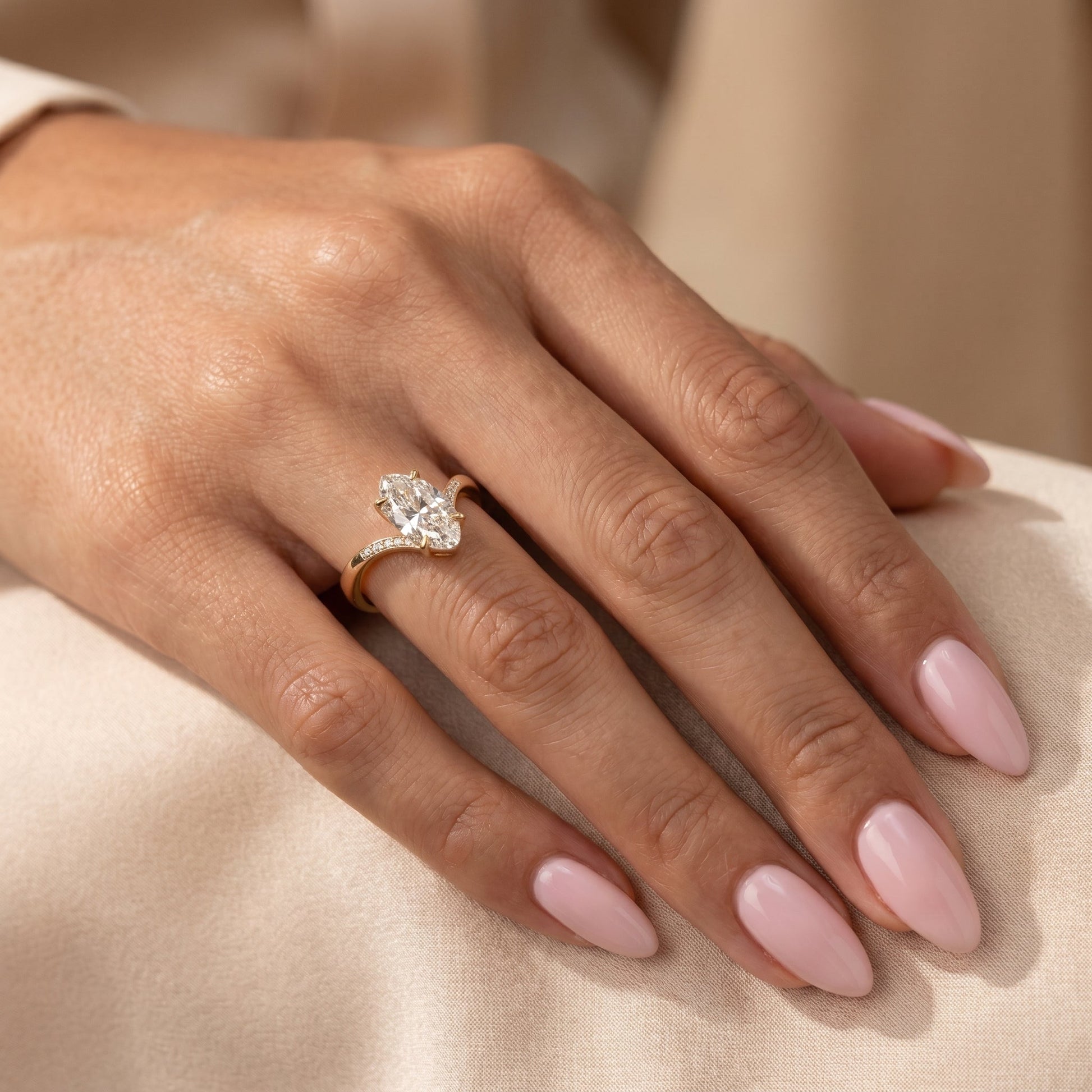 Oval Solitaire Engagement Ring – 2 CT Lab Grown Diamond