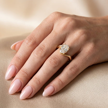 Oval Solitaire Engagement Ring – 2 CT Lab Grown Diamond